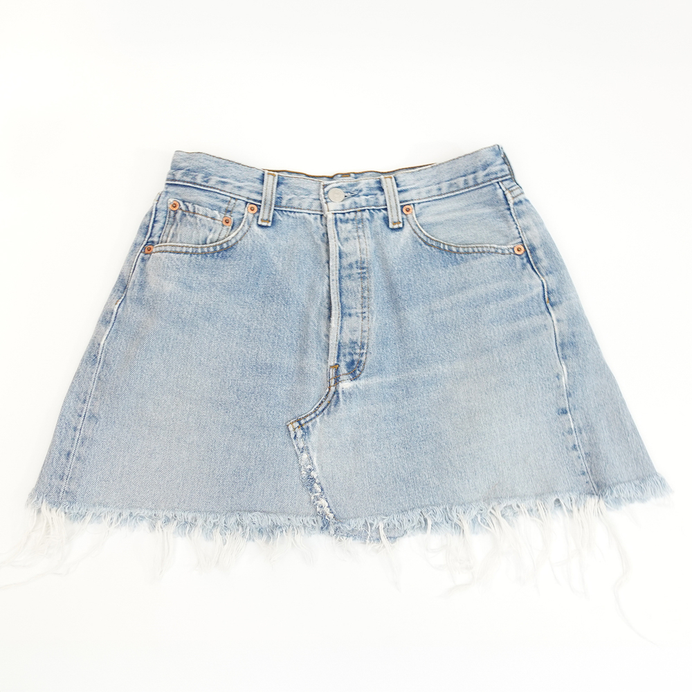 Vintage Levi's High Rise Light Wash Denim Cutoff Mini Skirt - 28 - Picture 4 of 9
